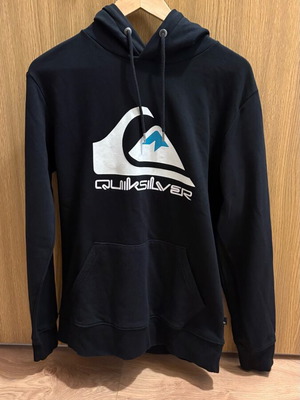 Quiksilver hoodie size XS like new, black
