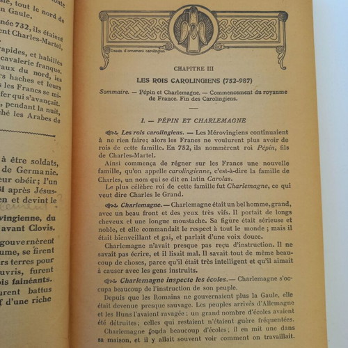 Pack of 7 used old French books, 1905-1951