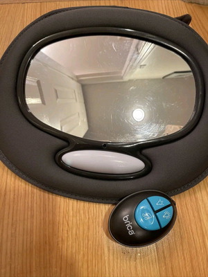 Munchkin Brica baby car mirror used with lighting and music