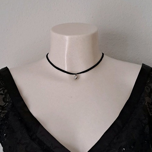 Choker bell thin suede like new