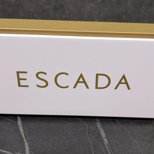 Escada Stand Display like new, counter-top 195x100x35mm