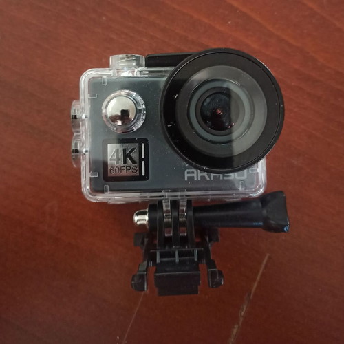 Akaso V50 Elite Action Camera 4K Ultra HD like new with waterproof case