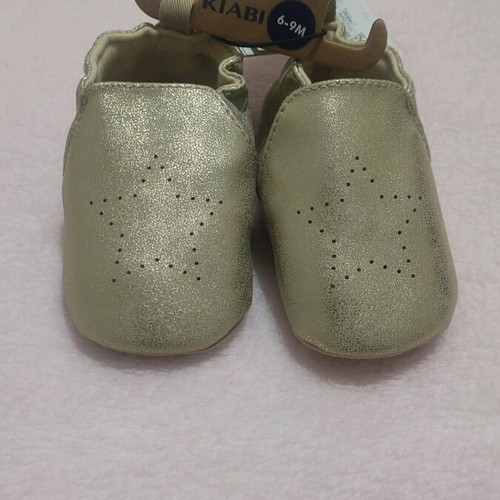 Baby cuddle shoes new for little princesses 6-9 months