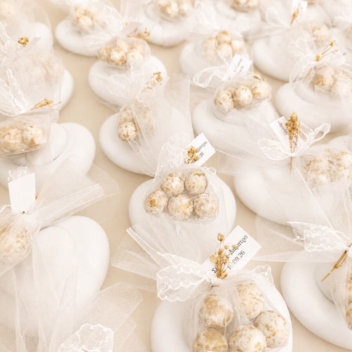 Handmade wedding bombonieres hearts gypsum