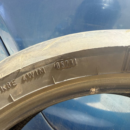Dunlop tire like new 180/55/R17 with good tread