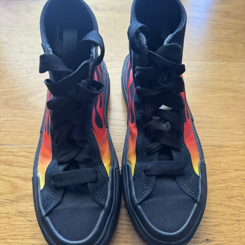 Converse Chuck Taylor All Star Cruise Flames sneakers size 39 like new