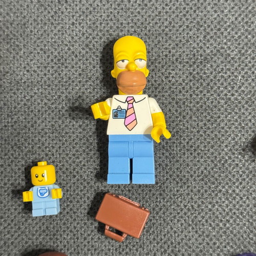 Lego Simpsons minifigures 71006 like new, house set with accessories