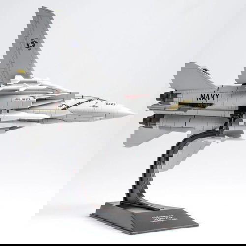 Модел на самолет F14 - TOP GUN 1/100