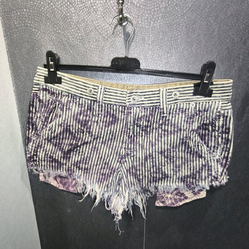 Vintage Acid Washed Denim Shorts purple and white like new