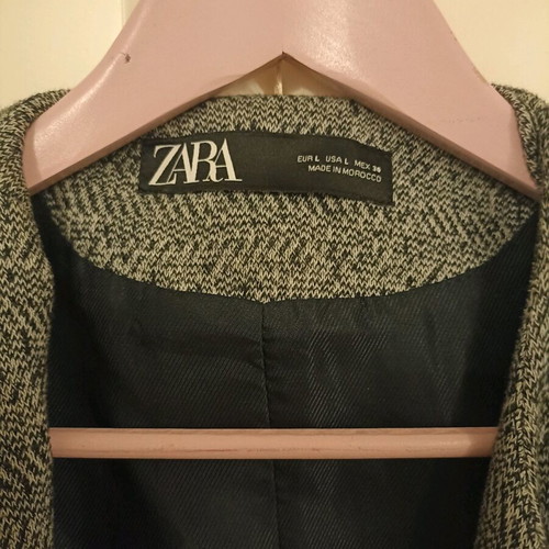 Zara coat used with zipper and black-white herringbone weave
