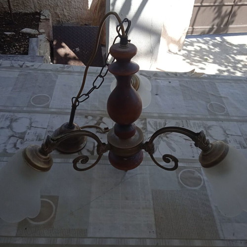 Ceiling light with three lamps used