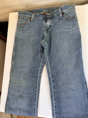 Wrangler women's jeans straight fit like new, blue, size S
