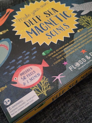 Floss & Rock Deep Sea Magnetic Scenes educational toy