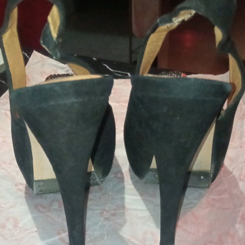 Peep toe Zara black leather like new, size 39
