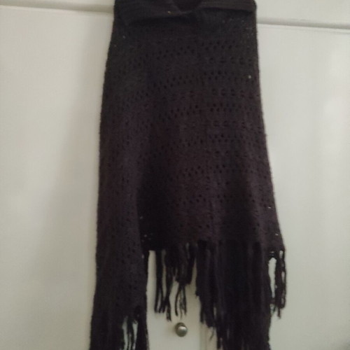 Knitted women's brown cape Sugah by Skondras S/M used