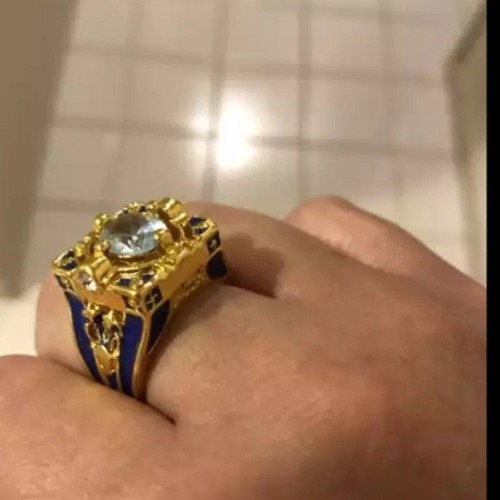 Royal ring new with large aquamarine sapphire, size 6