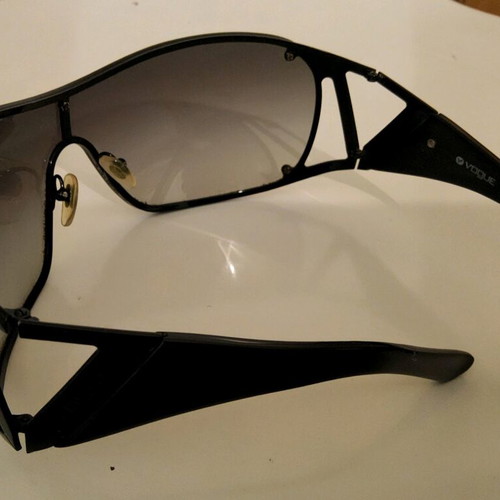 Vogue women's sunglasses like new with case