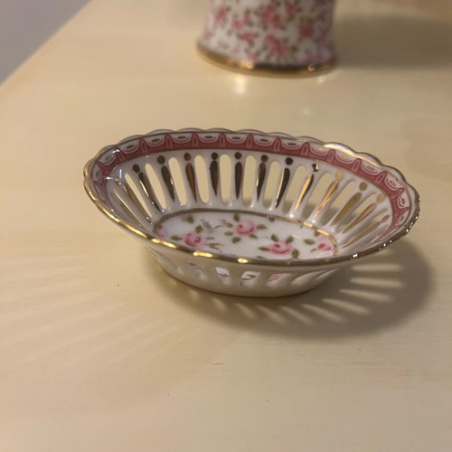 Limoges decorative items like new, set of 2