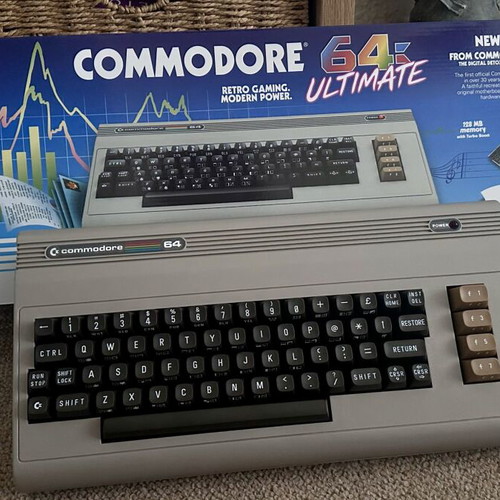 Commodore 64 Ultimate console new, sealed