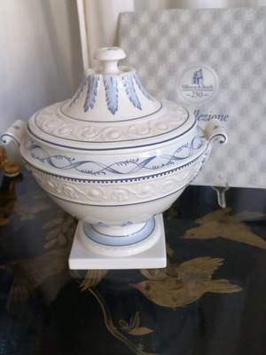 Villeroy & Boch collectible edition for 250 years new