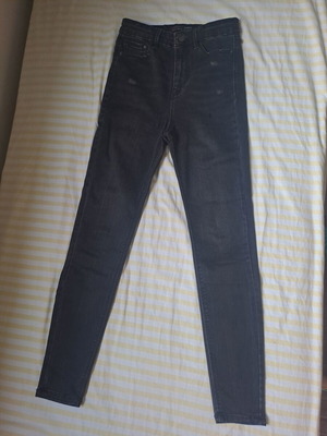 Stradivarius black women's jeans like new