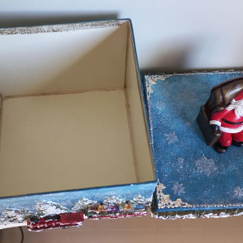 Christmas box new, paper with festive atmosphere
