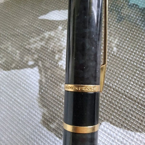 Waterman pens set of 2 used with 5 replacement tanks made in France