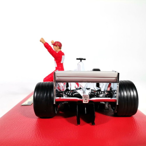 Hot Wheels Ferrari F2003 Michael Schumacher 2003 World Champion 1:18 Diecast