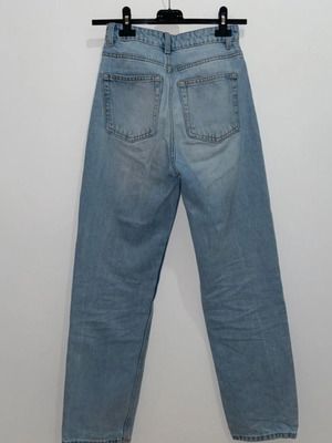 Light blue jeans size 32 like new from Bershka