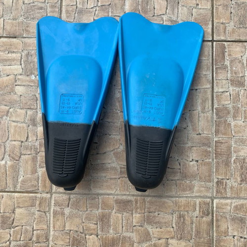 Energetics swim fins like new, EU 44-45 US 11-13