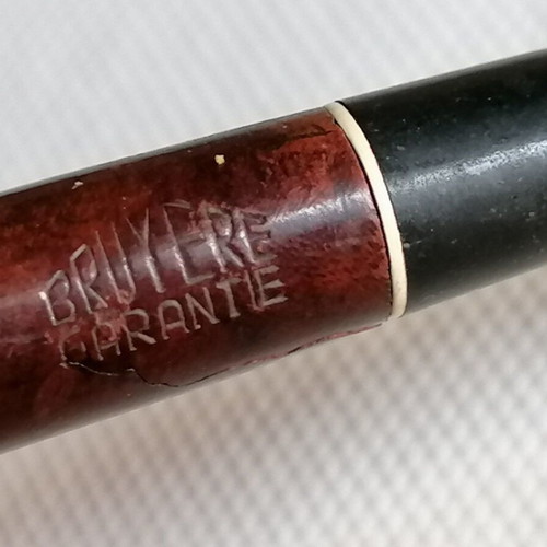 Vintage Bruyere Garantie collectible smoking pipe used