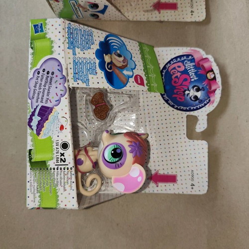 Hasbro Littlest Pet Shop figures with sound, new, set of 2
