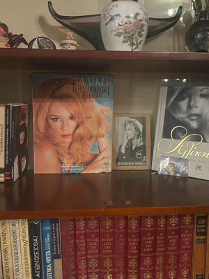 Aliki Vougiouklaki collection with album, CD, phone card and magnet