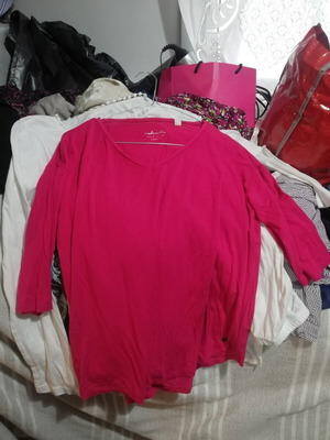 Esprit fuchsia blouse 3/4 sleeve like new, size large