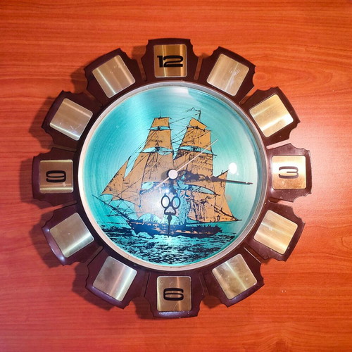 Collectible wall clock used 1960 sailing metal 30cm