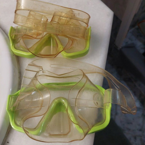 Set of 2 children's swimming masks used, lime green