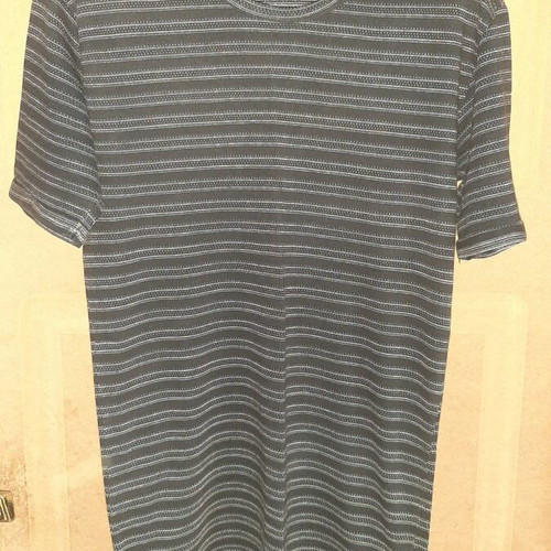Pull & Bear T-shirt size S like new, gray