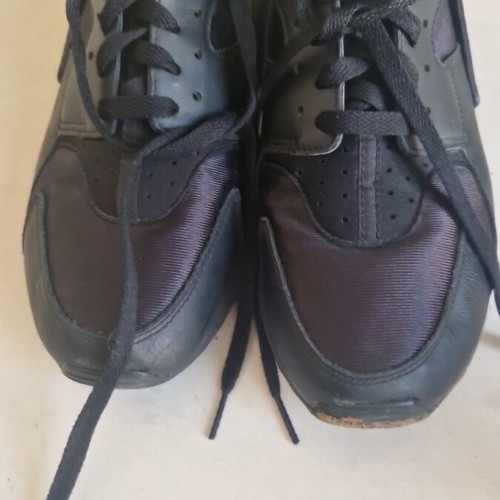 Nike athletic shoes like new, black, size 43