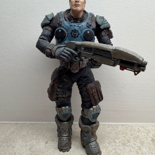 Neca Gears of War figures set of 4 like new