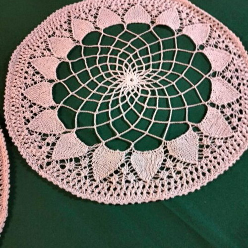 Handmade round doilies white, diameter 27cm, set of two, new