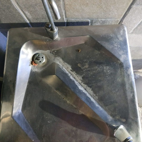 Cooling unit for professional spaces and gardens used