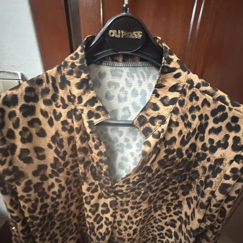 Leopard print shirt Shein size M like new, brown