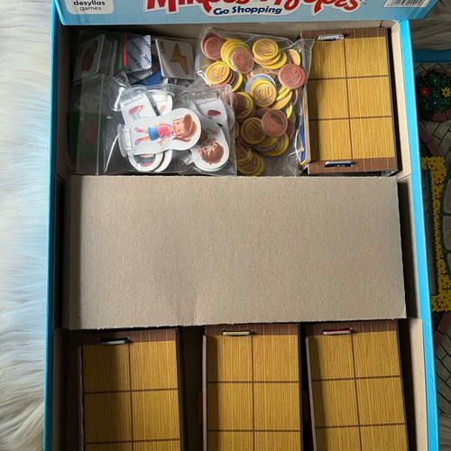 Board game Mikres Agores like new