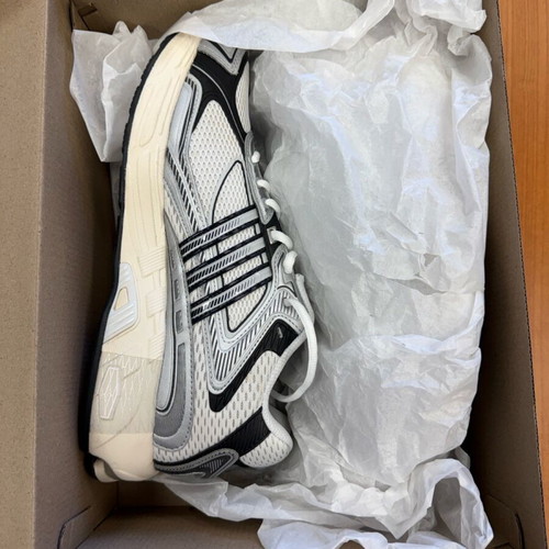 Adidas Response CL shoes used, size 43 1/3, white