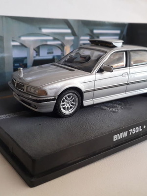 Συλλεκτικό σιδερένιο αυτοκίνητο BMW 750iL 1/43 καινούργιο