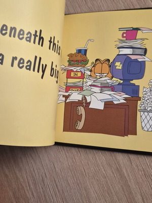 Garfield mini book like new
