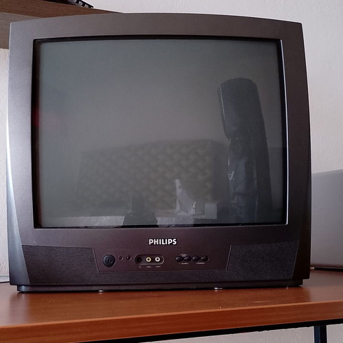 Philips TV 21'' 21PT1356/01 used functional without remote
