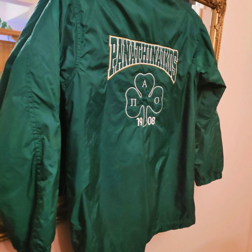 Panathinaikos windbreaker like new, size medium