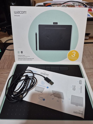 Wacom Intuos M pen tablet, pistachio
