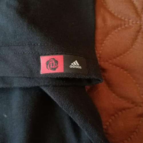Adidas Derrick Rose T-shirt like new, size S